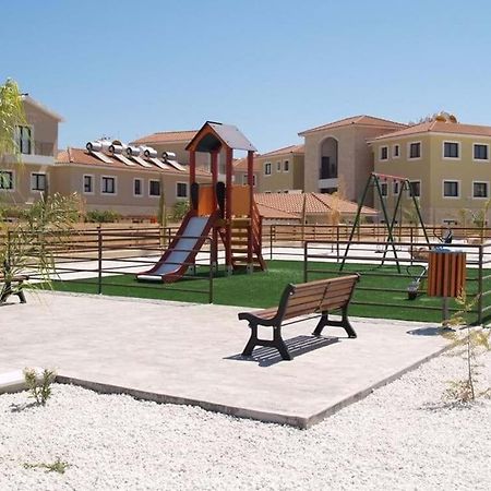 Stay Kyklades Resort & Spa Paralimni Dış mekan fotoğraf