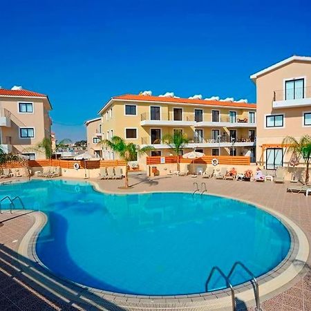 Stay Kyklades Resort & Spa Paralimni Dış mekan fotoğraf